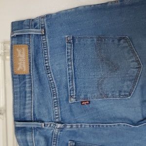 Women's Levi"s 525 straight leg jeans size 10 32" waist